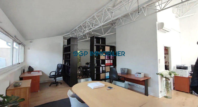 Local commercial - 96 m² - 3 pièces