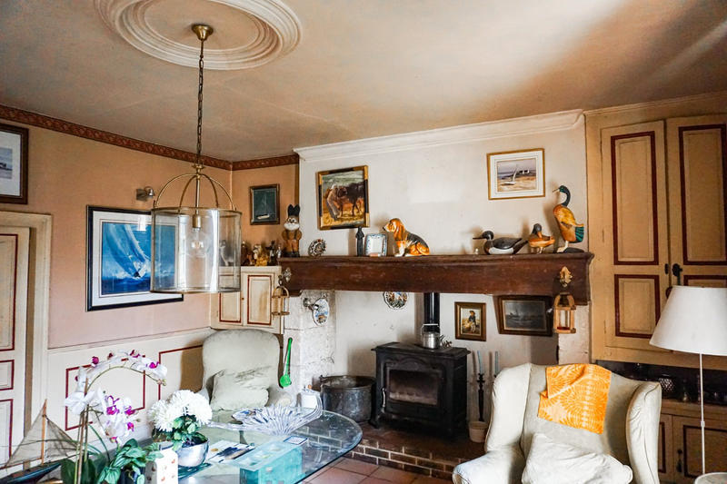 Maison - 330 m² - 9 pièces