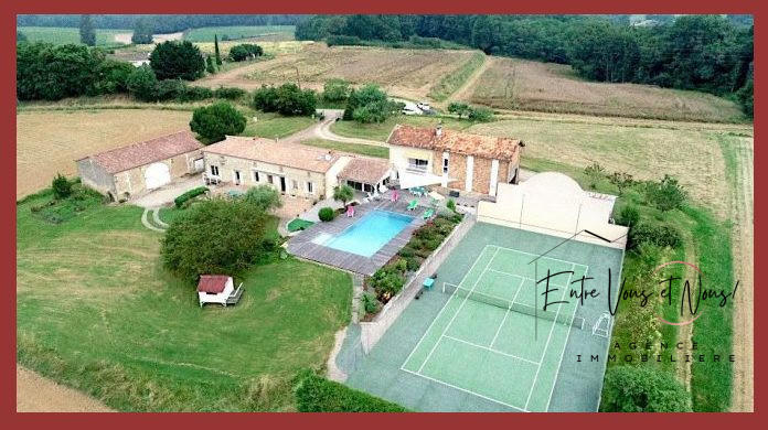 Maison ancienne - 415 m² - 11 pièces