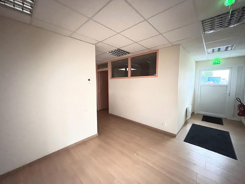 Bureau - 402 m²