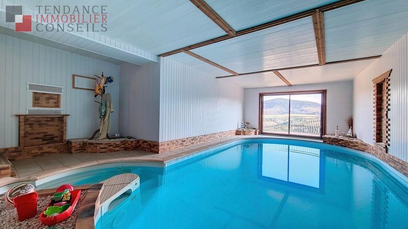 Propriété - 530 m² - 17 pièces