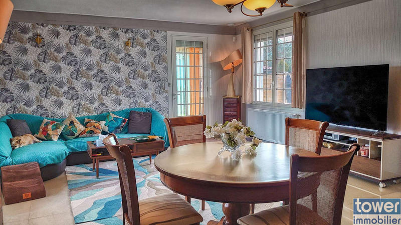 Maison - 163 m² - 6 pièces