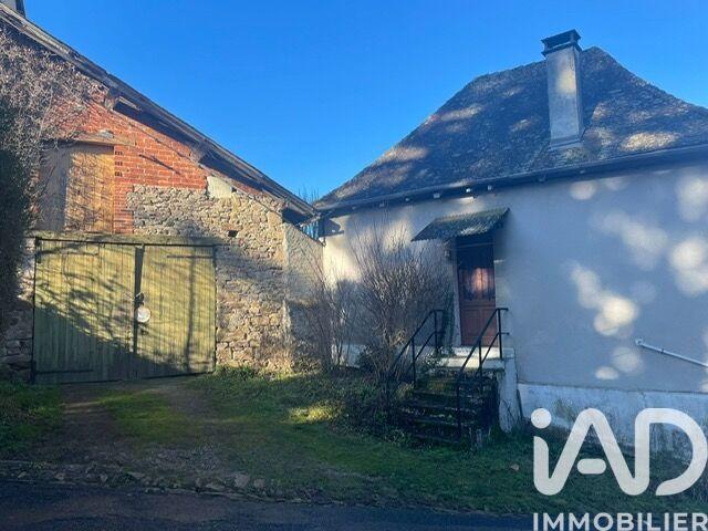 Maison - 220 m² - 5 pièces