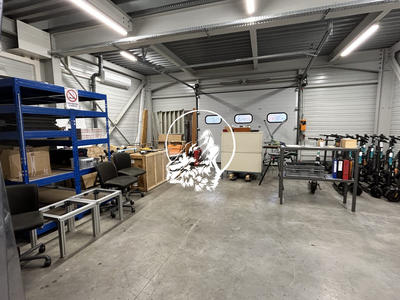 Local d'activités - 139 m²
