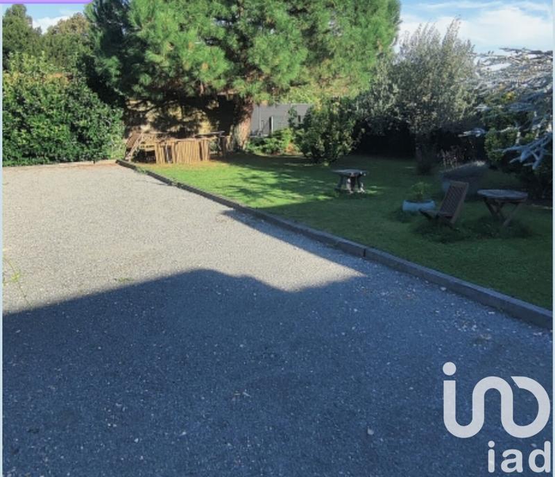 Maison - 250 m² - 8 pièces