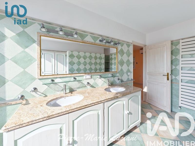 Maison - 140 m² - 4 pièces