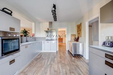 Maison - 140 m² - 6 pièces