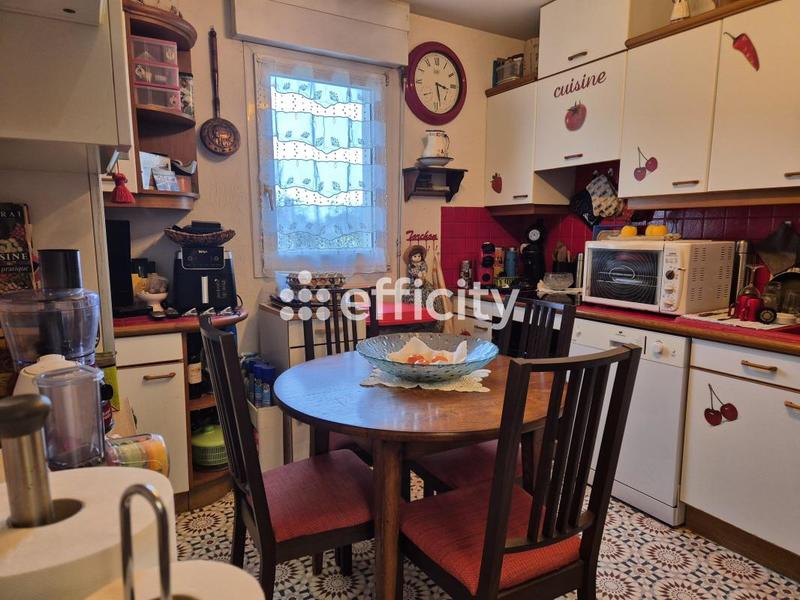 Appartement - 93 m² - 3 pièces