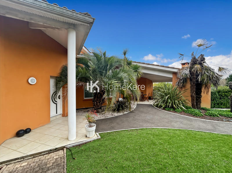 Maison - 185 m² - 7 pièces