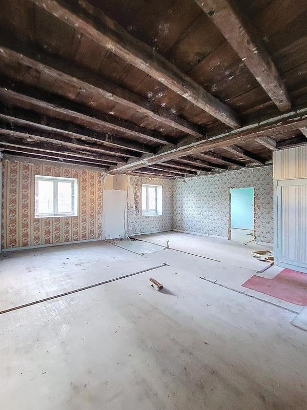 Maison - 180 m² - 5 pièces