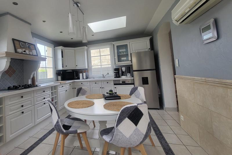 Maison - 92 m² - 4 pièces