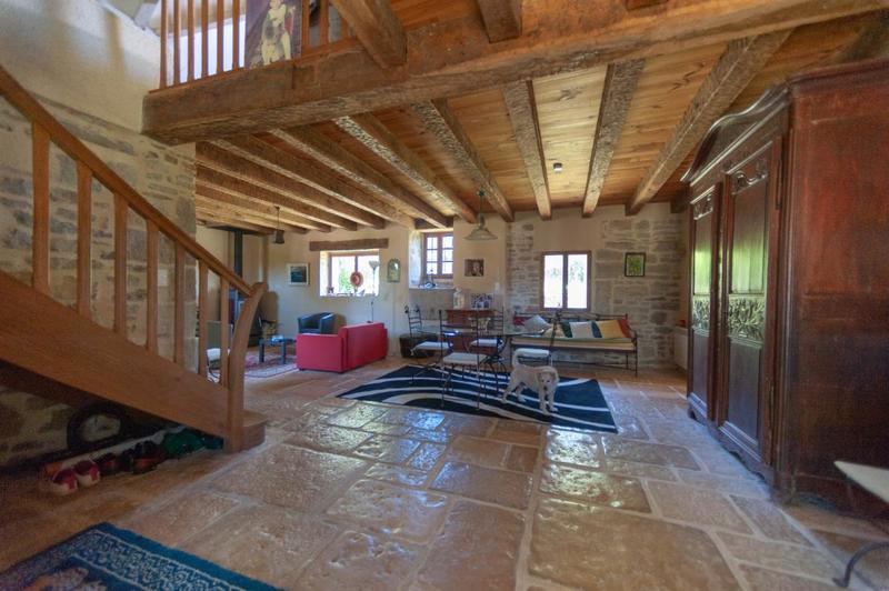 Propriété - 275 m² - 10 pièces