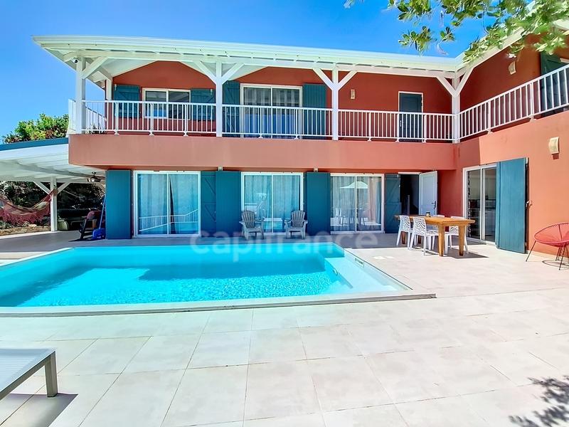 Villa - 196 m² - 4 pièces