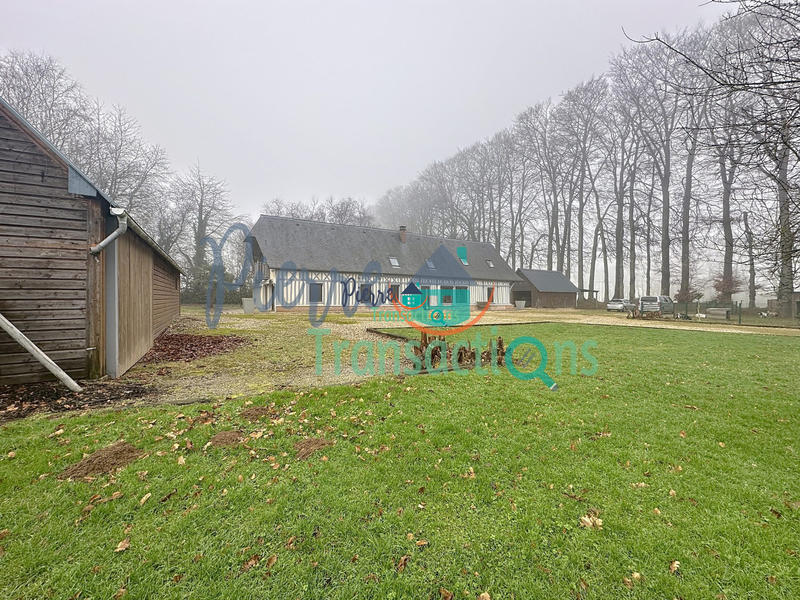 Maison - 235 m² - 7 pièces