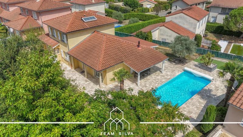 Maison - 130 m² - 5 pièces