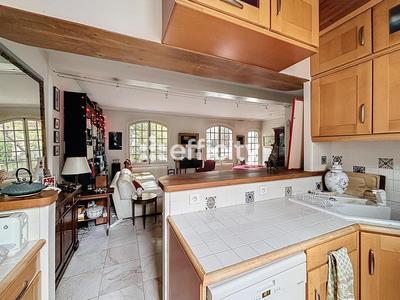 Maison - 144 m² - 5 pièces