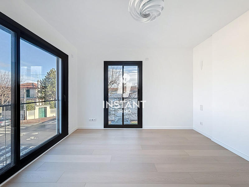 Maison contemporaine - 145 m² - 5 pièces