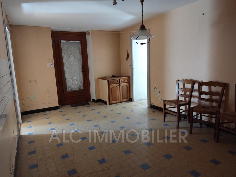 Maison - 215 m² - 3 pièces