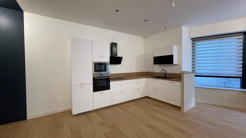 Appartement - 104 m² - 4 pièces