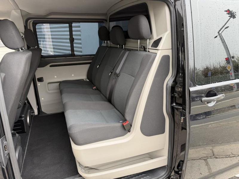 Volkswagen Transporter VI 2.0 TDi 150 Dsg7 L2h1 " 5 Places