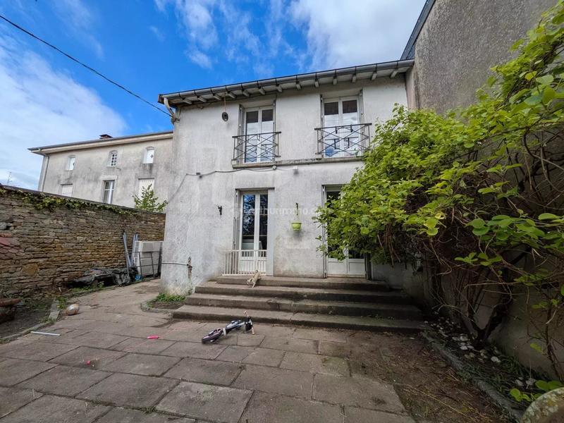 Appartement - 210 m² - 6 pièces