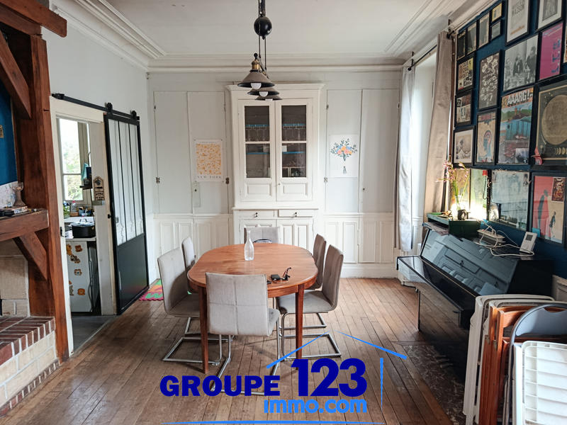 Maison - 172 m² - 8 pièces