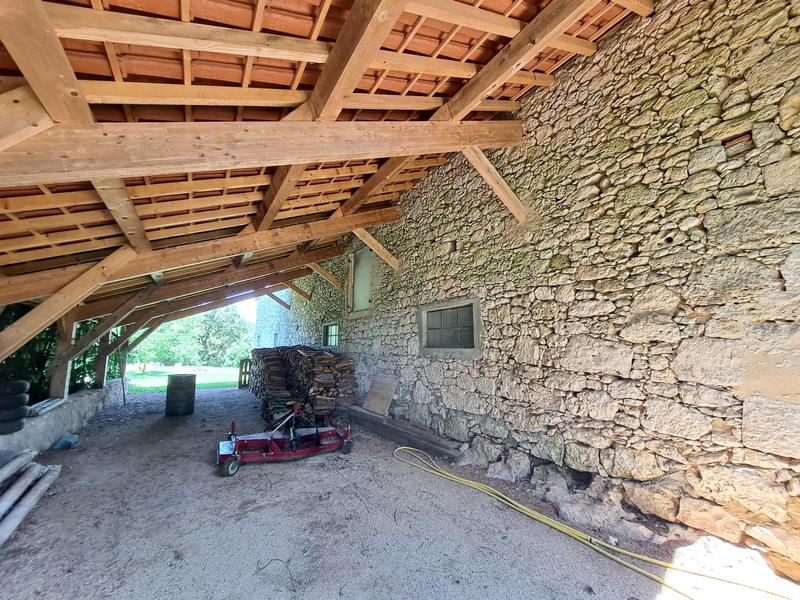 Maison - 285 m² - 6 pièces