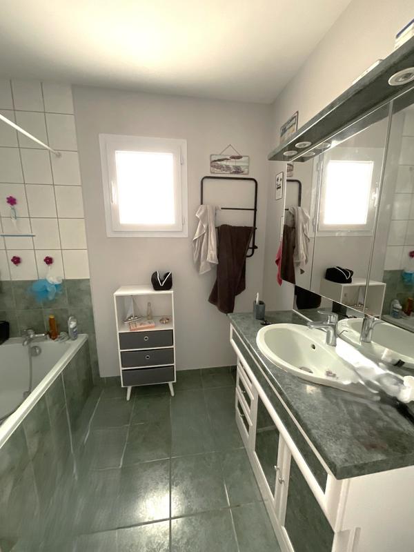 Maison - 104 m² - 5 pièces