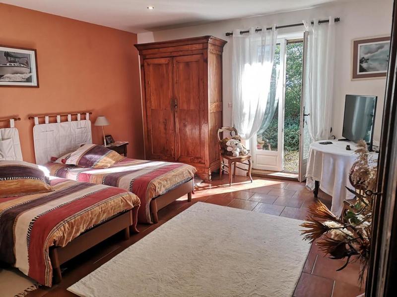 Propriété - 292 m² - 8 pièces