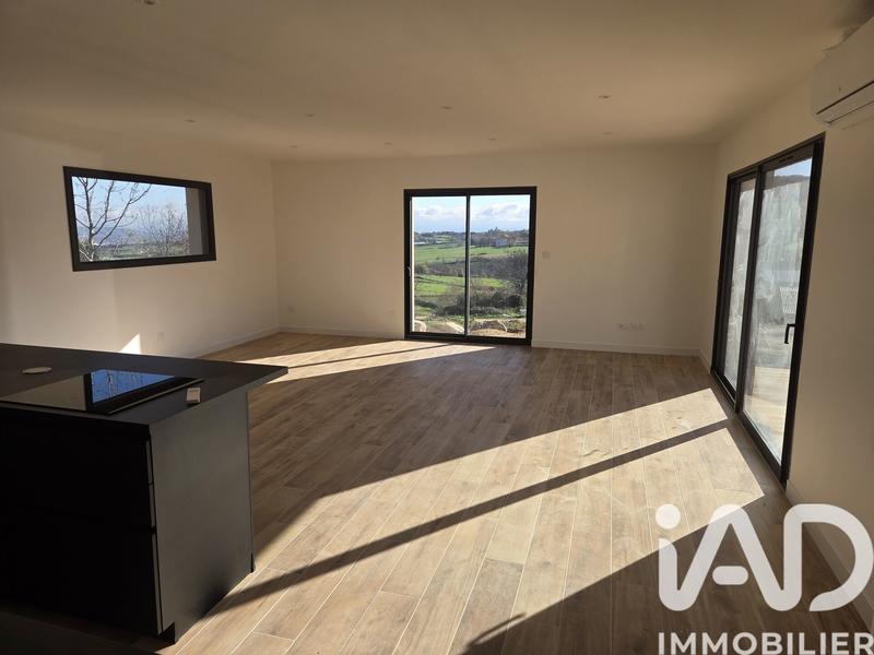 Maison - 104 m² - 4 pièces