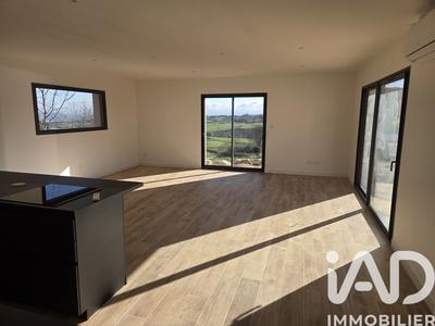 Maison - 104 m² - 4 pièces