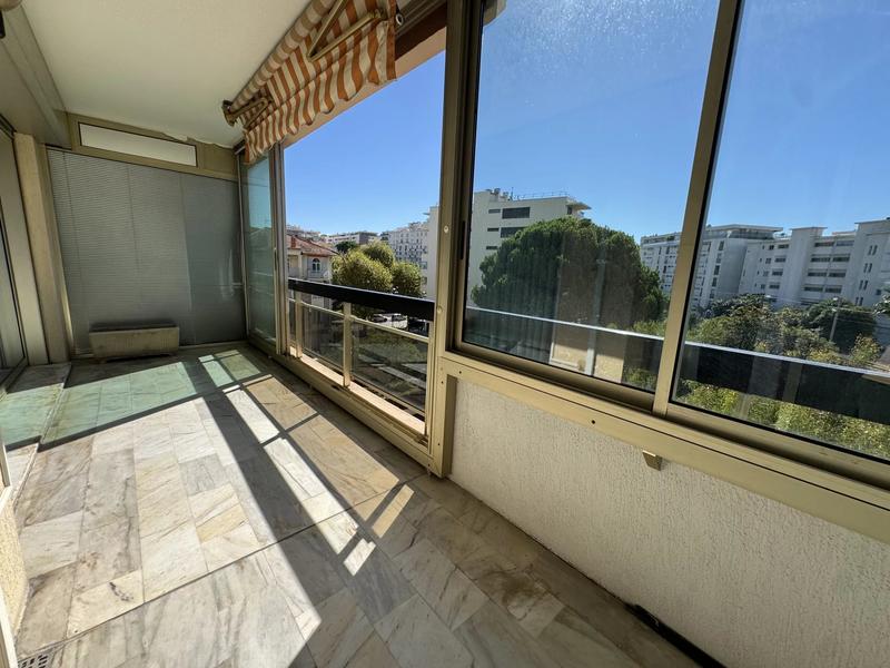 Appartement - 84 m² - 3 pièces