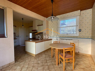 Maison - 136 m² - 5 pièces