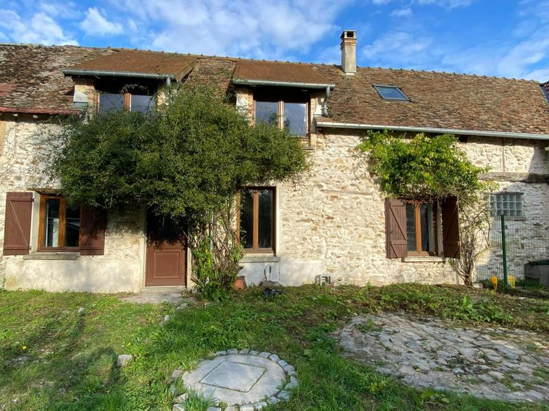 Maison - 95 m² - 4 pièces