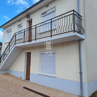 Maison - 150 m² - 8 pièces