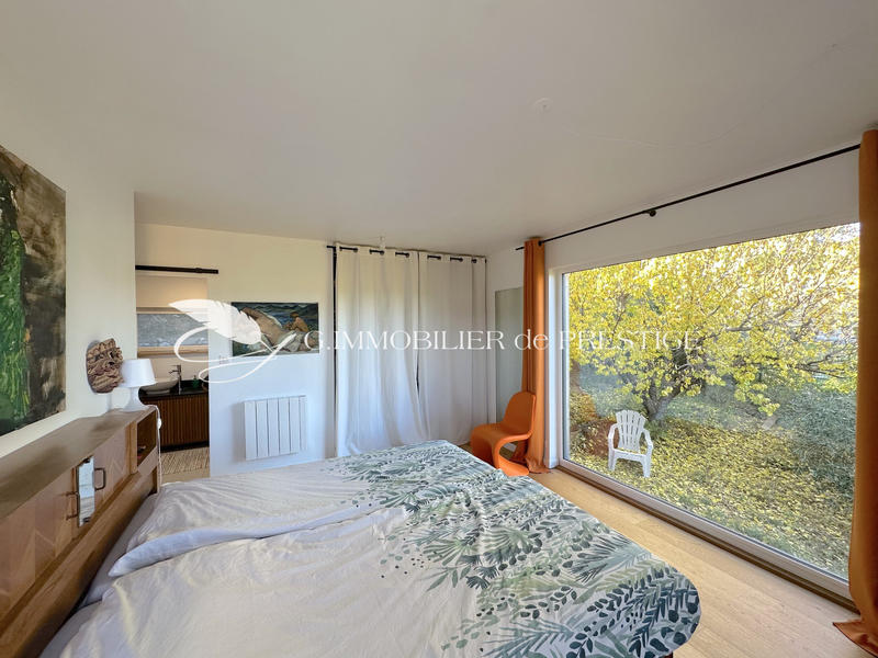 Villa - 200 m² - 5 pièces