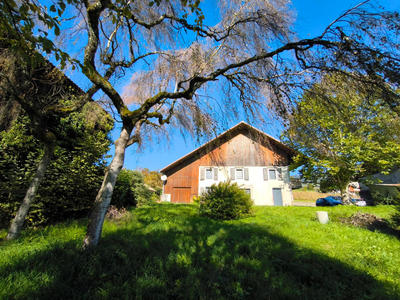 Maison - 200 m² - 7 pièces