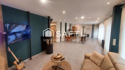 Maison - 95 m² - 5 pièces