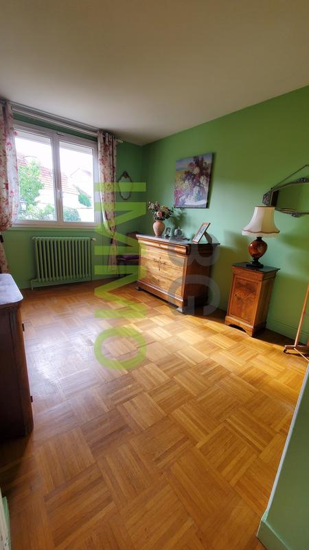 Pavillon - 96 m² - 5 pièces