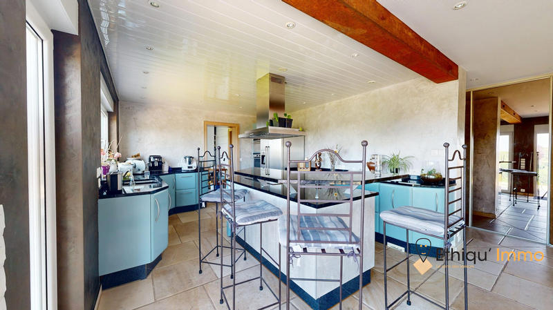 Maison - 132 m² - 6 pièces