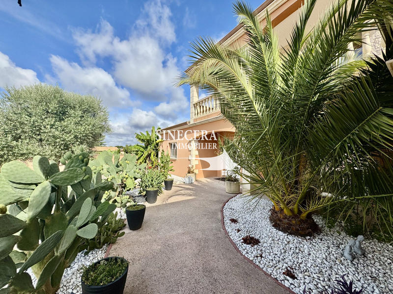 Maison - 224 m² - 9 pièces