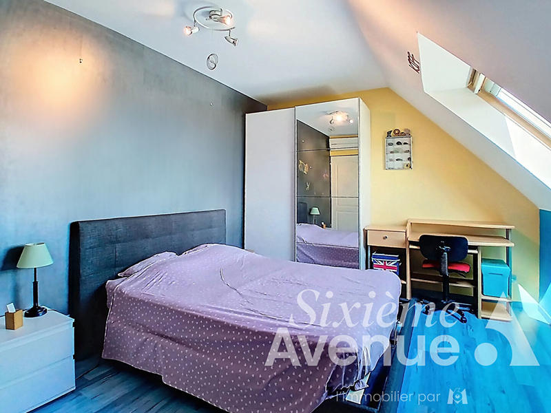 Maison - 111 m² - 4 pièces