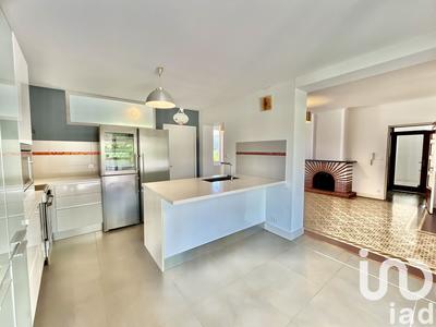 Maison de ville - 300 m² - 7 pièces