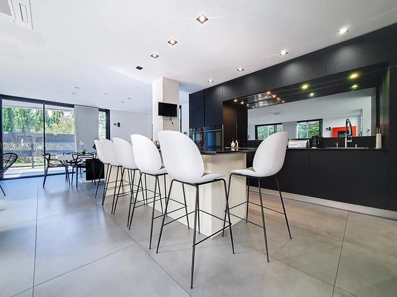 Maison - 169 m² - 5 pièces