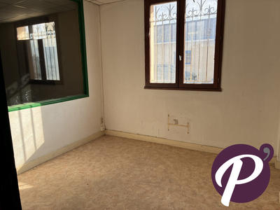 Local commercial - 272 m² - 2 pièces