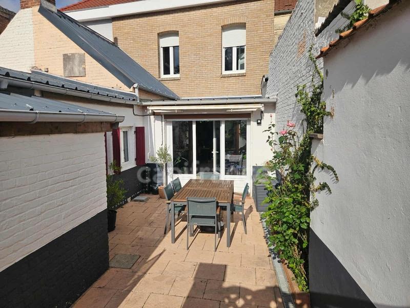 Maison - 137 m² - 6 pièces