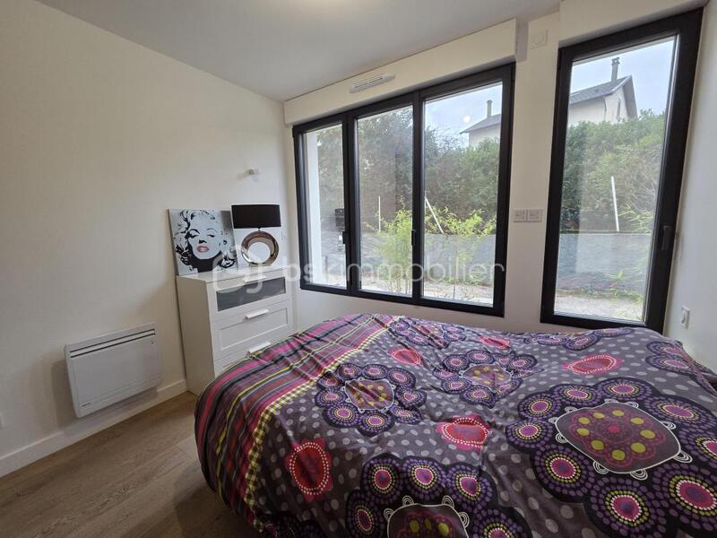 Appartement - 90 m² - 4 pièces