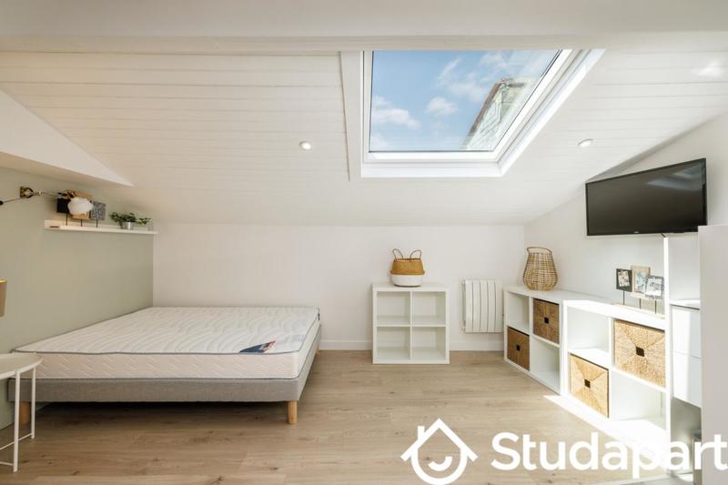 Chambre - 11 m² - 1 pièce