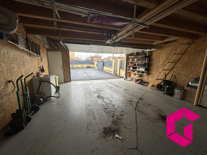 Maison - 181 m² - 5 pièces