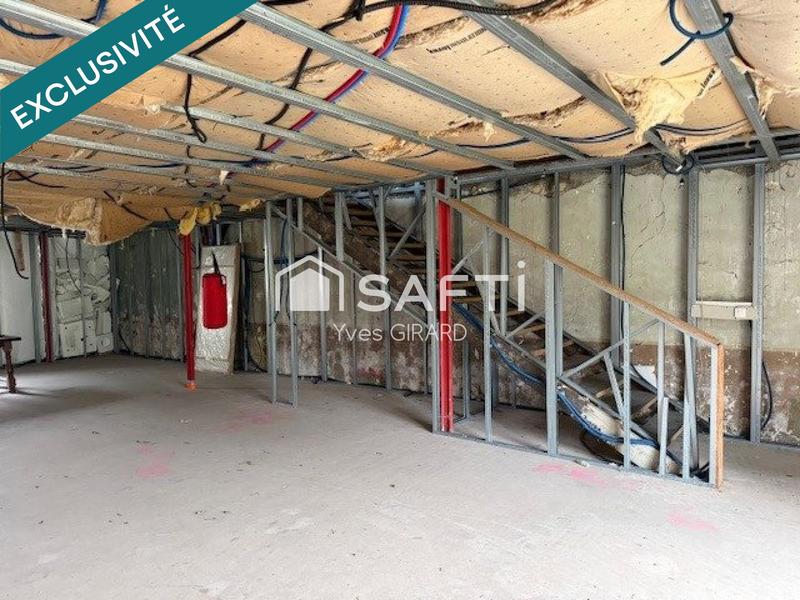 Maison - 300 m² - 6 pièces